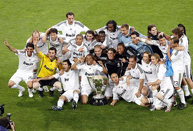 打穿一侧防 打穿一侧防